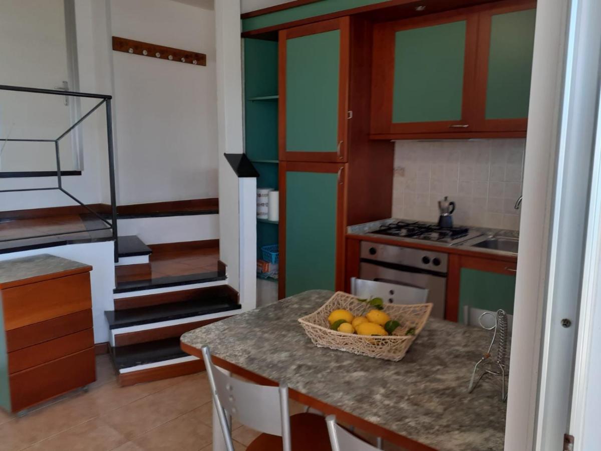 Cadorna Fronte Mare Apartman Alassio Kültér fotó