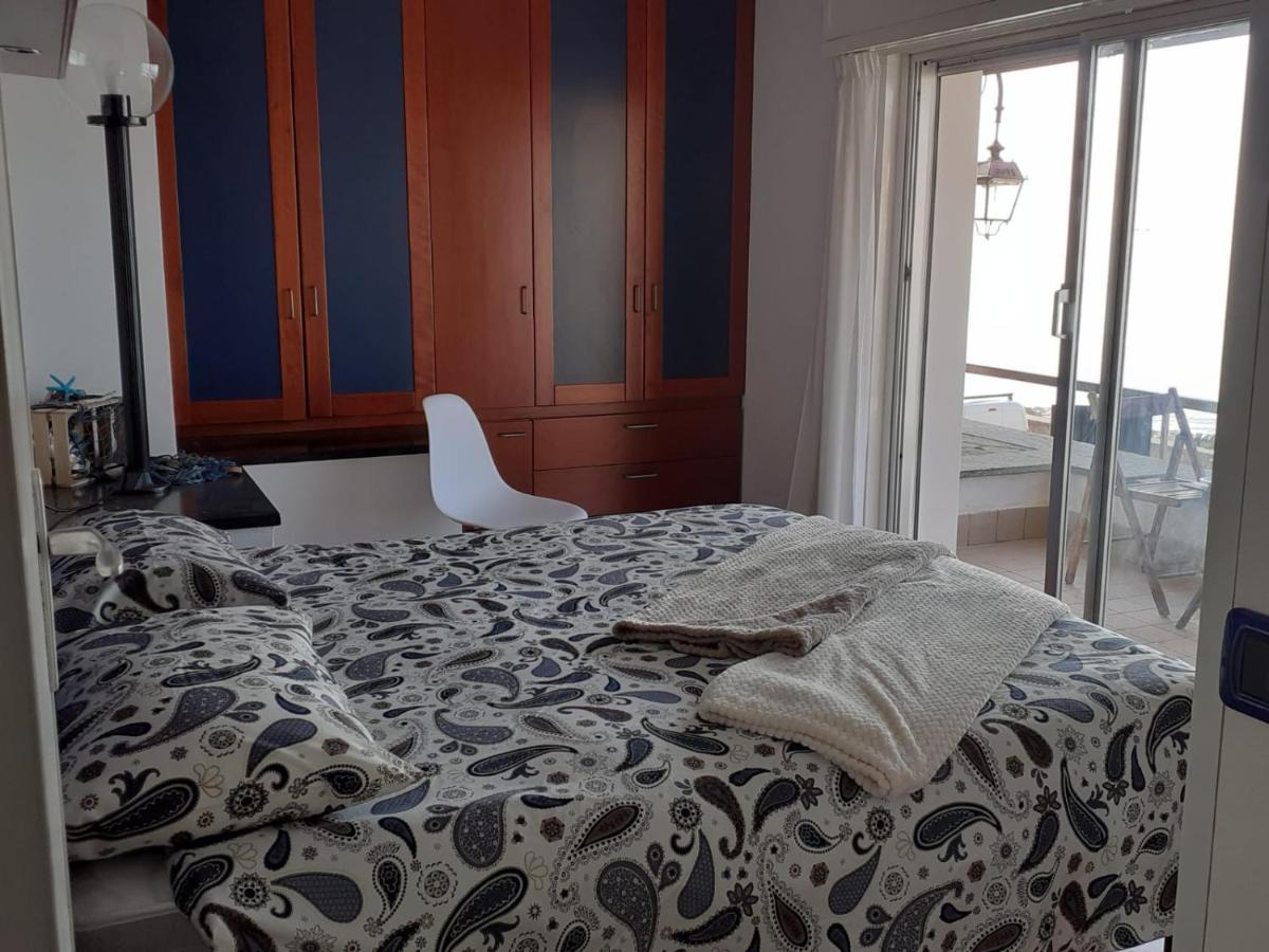 Cadorna Fronte Mare Apartman Alassio Kültér fotó