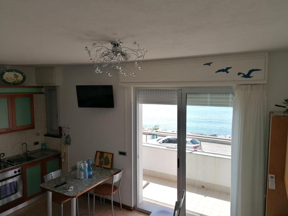 Cadorna Fronte Mare Apartman Alassio Kültér fotó